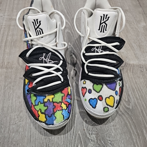 Nike Kyrie 5 Unisex Basketball Shoes for Chinese New Year 2019, Size 13, Unlimit - Picture 2 of 8